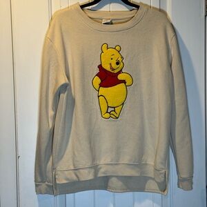 Disney Cream Winnie the Pooh Crewneck Sweater Size Large